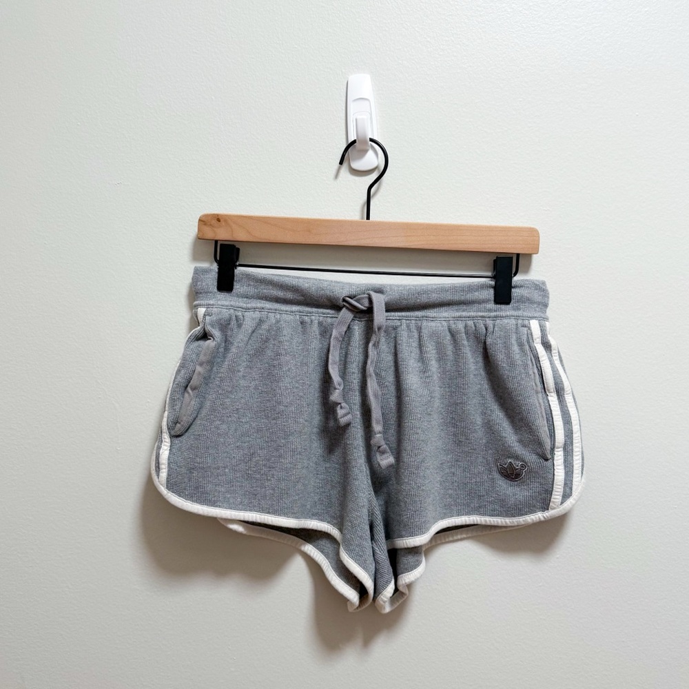 Adidas originals blue version waffle knit crop top dolphin hem shorts set gray M - Picture 9 of 16